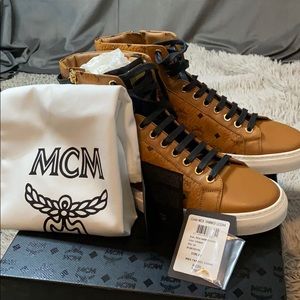MCM turnlock shoes Cognac, sold out